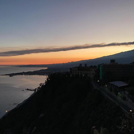陶尔米纳La Baia Dei Delfini公寓 外观 照片